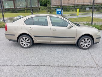 Škoda Octavia 1.6 benzín - 2