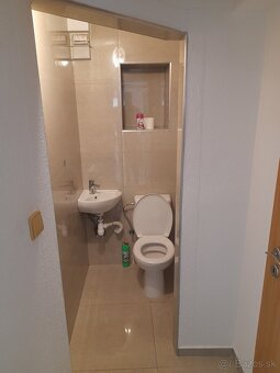 Prenájom 3 izbový byt 65m2,Centrum PD,cca 50m od Bojnickej c - 2