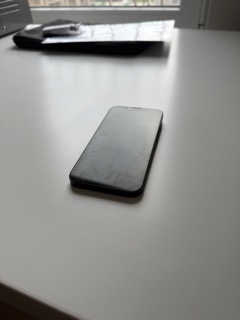 iPhone 14 – 128 GB – Čierny – Viditeľné opotrebenie - 2