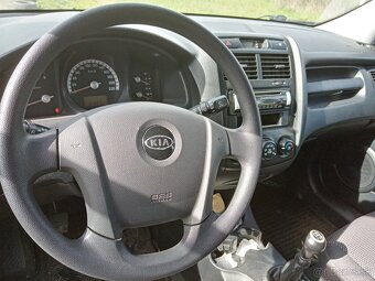 Predám Kia sportage 2006 benzín - 2