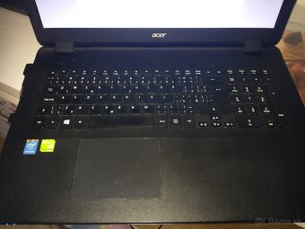 Predam starsi notebook ACER - 2
