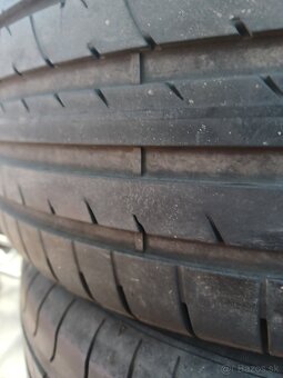 225/55 r17 - 2