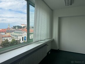 PRENÁJOM kancelárií Nám. SNP, od 20 m2 - 353 m2 - 2