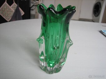 Zelená váza, hutné sklo, ČSSR, J.Taraba, Lednické Rovne - 2