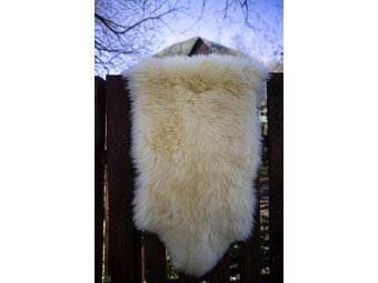 Ovčia kožušina – teplo, luxus a štýl pre váš domov - 2