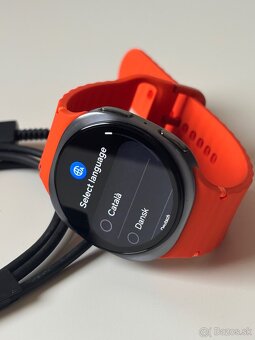 Samsung Galaxy Watch 8 40mm, Orange & Silver - 2