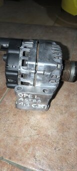 Alternátor Opel Astra 1.3cdti - 2
