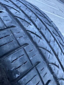 Yokohama 235/55 R19 - 2
