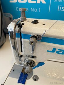 Priemyselný šijací stroj Jack A7 - 2