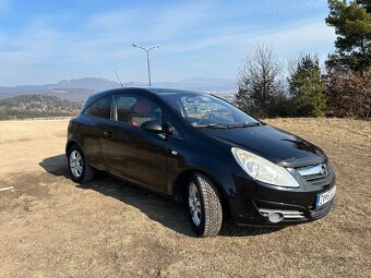 Opel Corsa D 1.4 benzín - 2