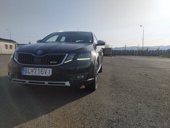 Škoda Octavia Scout 2.0 TDI 4x4 135kw - 2