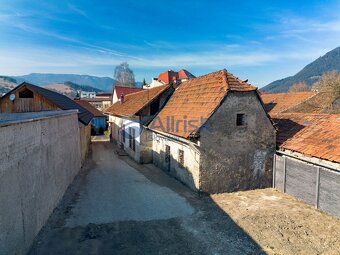☑️DOM ZA CENU GARSÓNKY, PARKOVANIE priamo pri dome, predaj r - 2