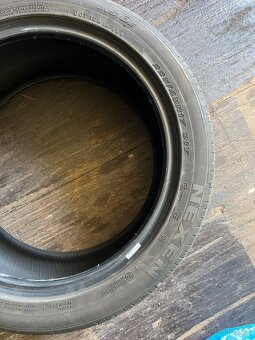 Predám 2 ks letné pneumatiky Nexen 225/45 R17 91Y - 2