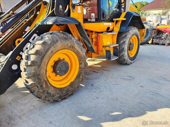 jCB nakladač 411 - 2
