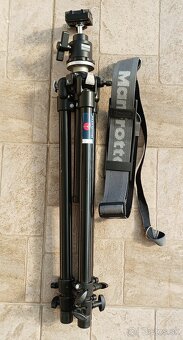 Manfrotto 190B Professional Tripod, guľová hlava, popruh 95€ - 2