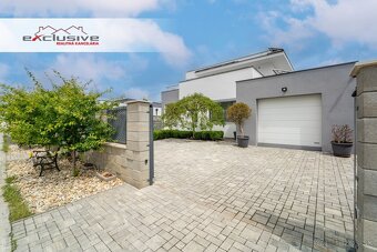 RODINNÁ VILA, HRUBÁ BORŠA, OKR. SENEC, CELOROČNÉ WELLNESS - - 2
