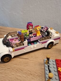 Lego Friends limuzína - 2