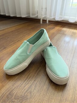 Slip-on tenisky (veľ. 38) - 2