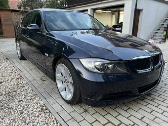 BMW E90 330i - 2