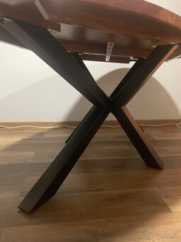 Jedálenský stôl - 2