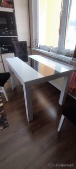 Jedálenský stôl zo stoličkami - 2