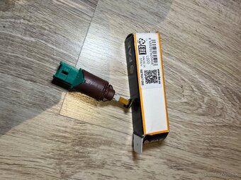 Snímač brzdových svetiel - 2