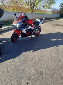 Predam hondu 929 - 2