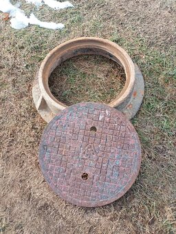 Liatinový kanalizačny poklop - 2