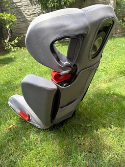 Autosedačka Chicco 15-36 kg - 2