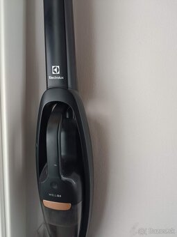Tyčový vysávač Electrolux Well Q6 - 2