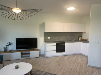 Prenájom 2-izbového bytu s parkovanim – Karpatská Residence - 2