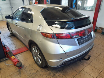 Náhradní díly Honda Civic 2006 1.8 - 2