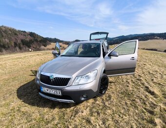 Predám ŠKODA OCTAVIA 2 SCOUT 1.8 TSI - 2