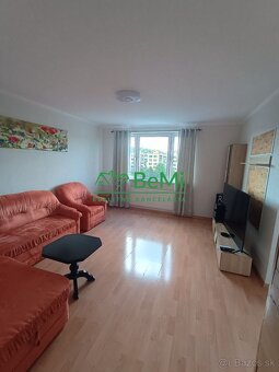 Na predaj 3-izbový byt, 70 m² – Prievidza - 2