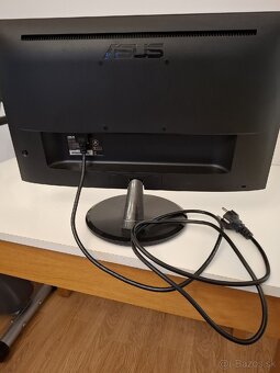 Monitor ASUS - 2