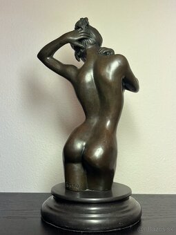 Socha bronz akt - 2