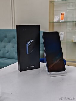 Samsung Galaxy Z Flip 256GB | ZÁRUKA - 2