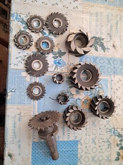 Predam frézy a strojárske náradie cena dohodou - 2