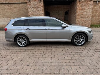 Volkswagen Passat Variant model 2021 - 2