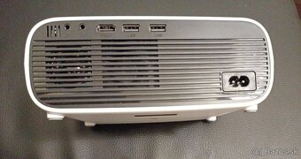 Wifi LED projektor s 4K UHD - 2