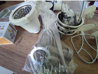 Kuchynský robot ETA gratus - 2