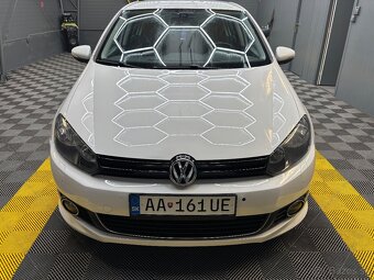VW Golf 1.6 TDi, manuál - 2