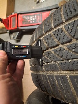 Celoročné Hankook Kinergy 4S 205/60/16 92H - 2