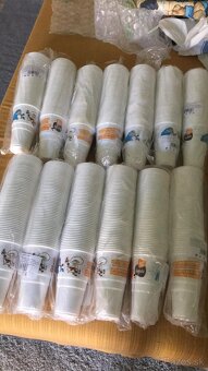 Plastové pohare, - 2