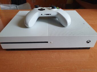 Predám Xbox one S 500 gb - 2