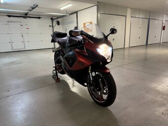 Suzuki Gsxr 600 - 2