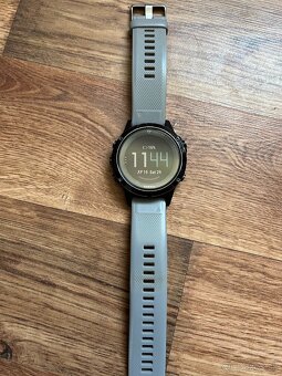 Garmin Fenix 5 Sapphire - 2