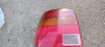 Golf 4 zadné svetla - 2