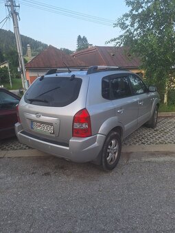 Hyundai Tucson 2.0 CRDI - 2