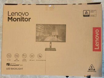 Počítač PC Gigabyte a monitor Lenovo 27 - 2